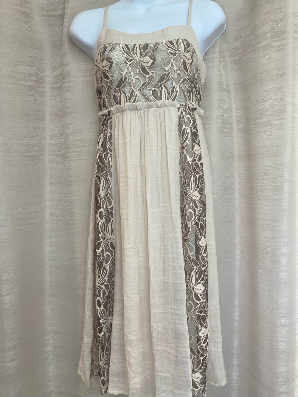 Raspy Peach Beige/ Taupe Lace and gauze Midi Dress Medium NWT